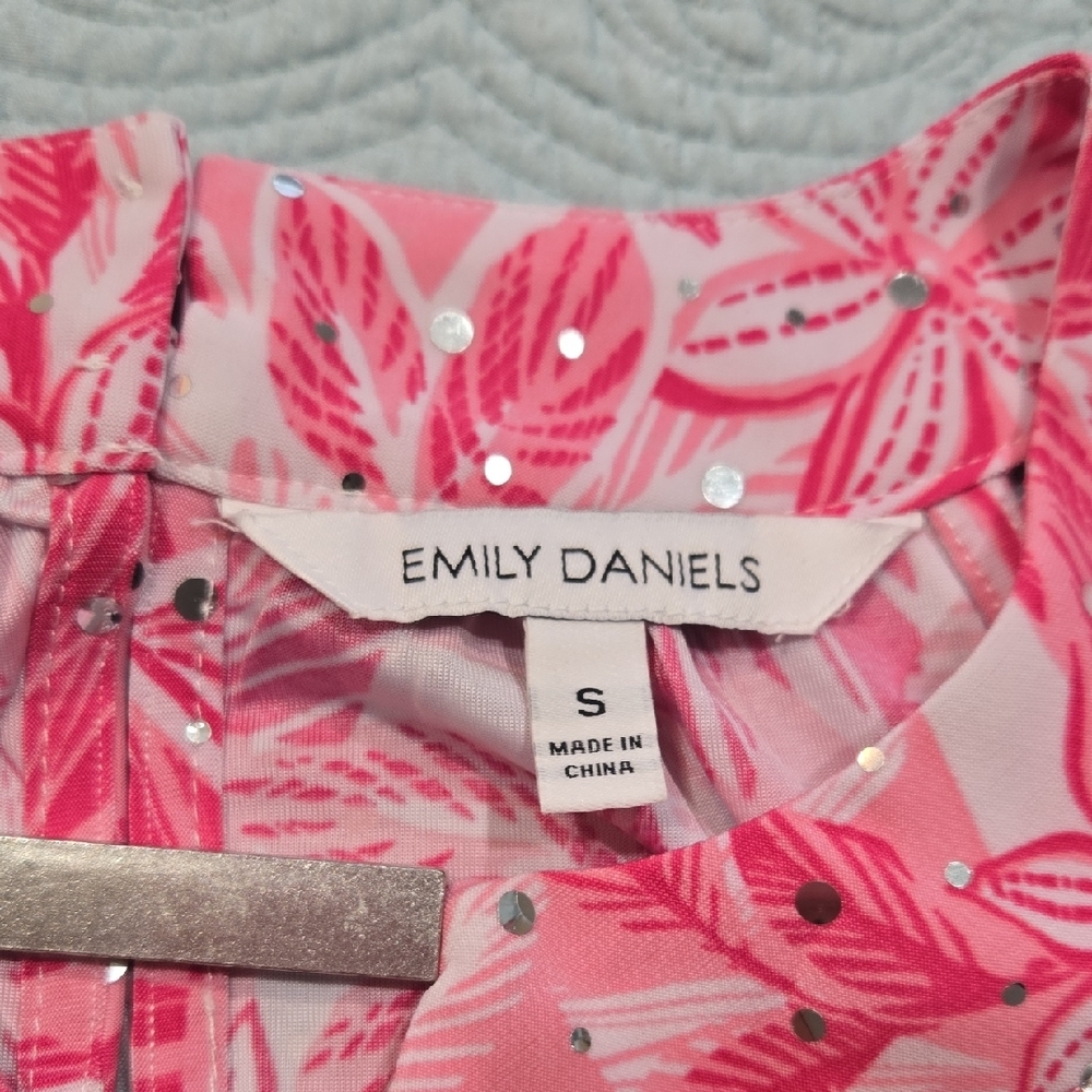 Emily Daniels Pink Floral Sleeveless Blouse Size S - Picture 2 of 8